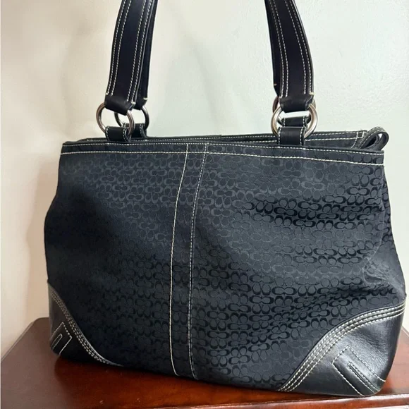 Coach SoHo Mini Signature and leather Women's Handbag tote - Picture 5 of 14